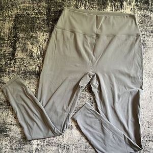 💕Buffbunny Monarch Light Gray High-Waist Leggings